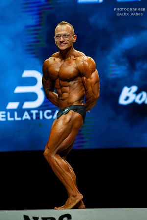 СLASSIC PHYSIQUE НОВИЧКИ